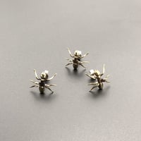 蟻ピアス（BR）