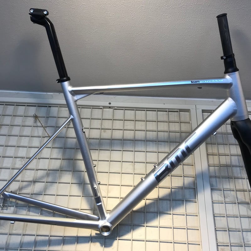 BMC TEAMMACHINE ALR01 カーボンフォーク First Look: BMC Teammachine ALR01 | GRAN FONDO Cycling Magazine