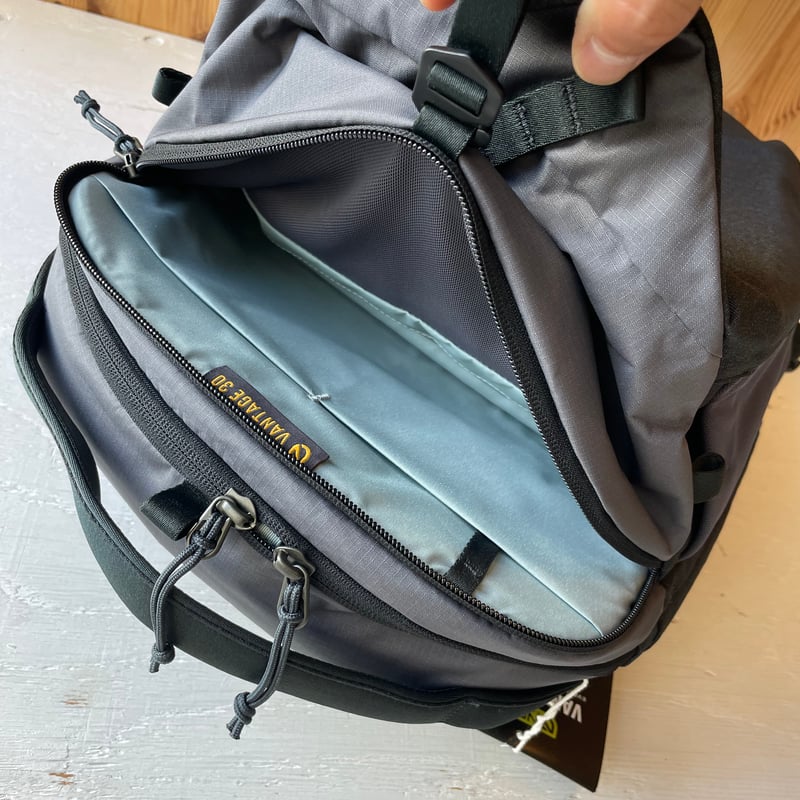 Vantage™ 30L Endless Promise® バンテージ™ 30L エンドレスプ