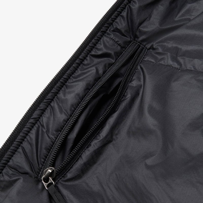 インサレーションボンバージャケット（ユニセックス） / THE NORTH