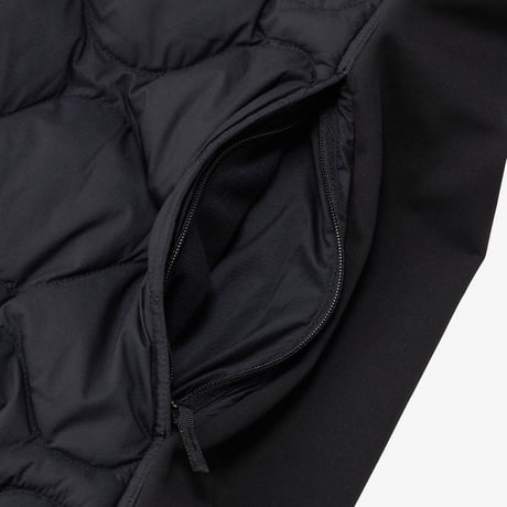 フリーランインサレーテッドジャケット（ユニセックス） / THE NORTH FACE ノースフェイス