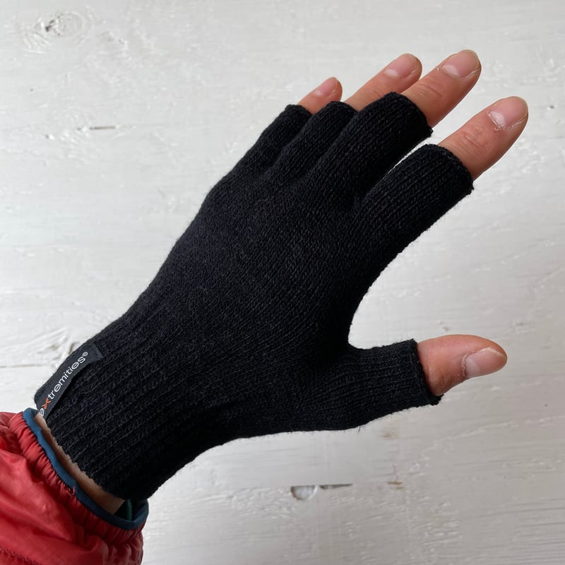 extreme cashmere フィンガーレスグローブ 未使用に近い 値下げ