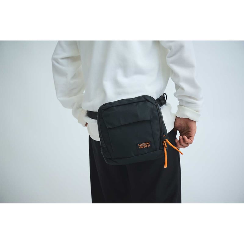 美品 ミステリーランチ ディストリクト4 ブラック MYSTERY RANCH MYSTERY RANCH（ミステリーランチ）District 4 Black