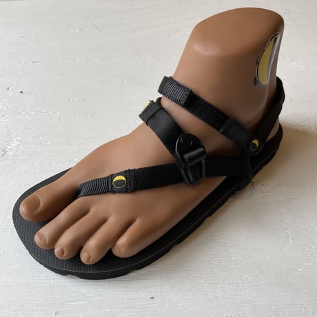 Retro Oso Flaco（レトロ オソ フラコ）/ LunaSandals（ルナサンダル）