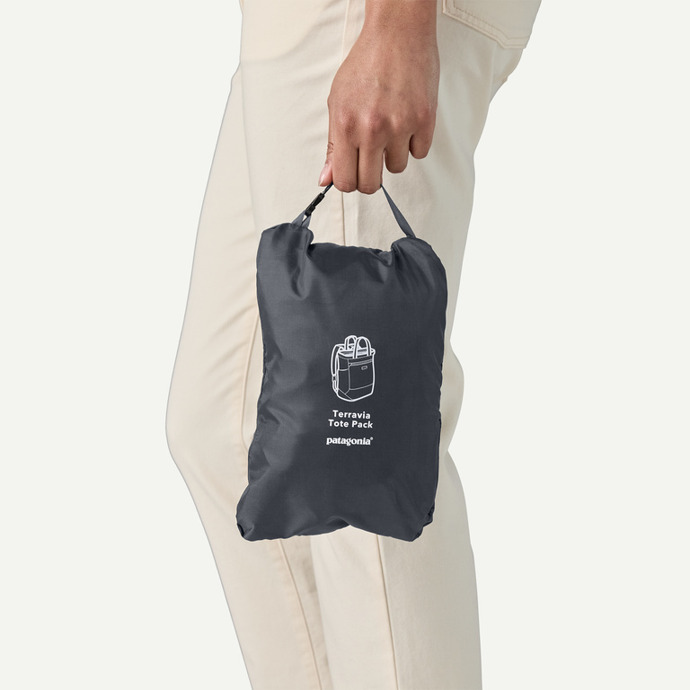 パタゴニア テラヴィア トート パック 24L テラヴィア・トート・パック 24L ( 48814 ) / Patagonia パタゴニア |