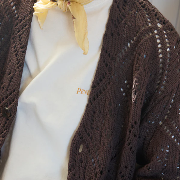 レースステッチ 3ゲージ Vネックカーディガン（ユニセックス