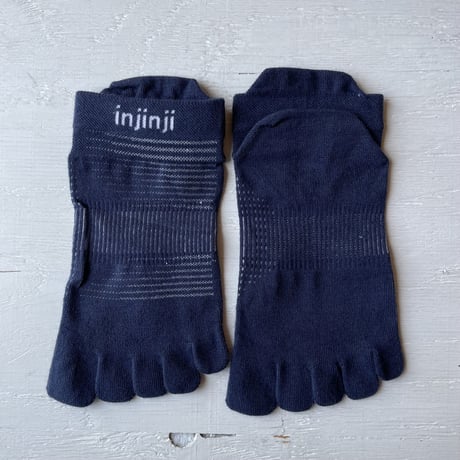ランライトウェイトノーショウ / injinji（インジンジ）