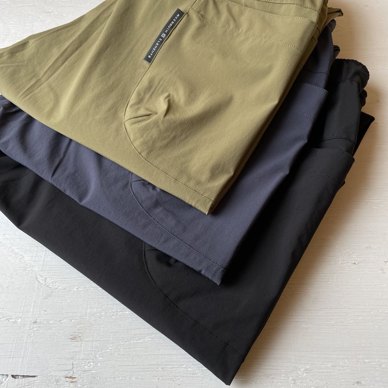 【売約済】アクシーズクイン エレメンツ ソフトシェルのパンツ サイズ三 ソフトシェルのパンツ / AXESQUIN ELEMENTS（アクシーズクイン