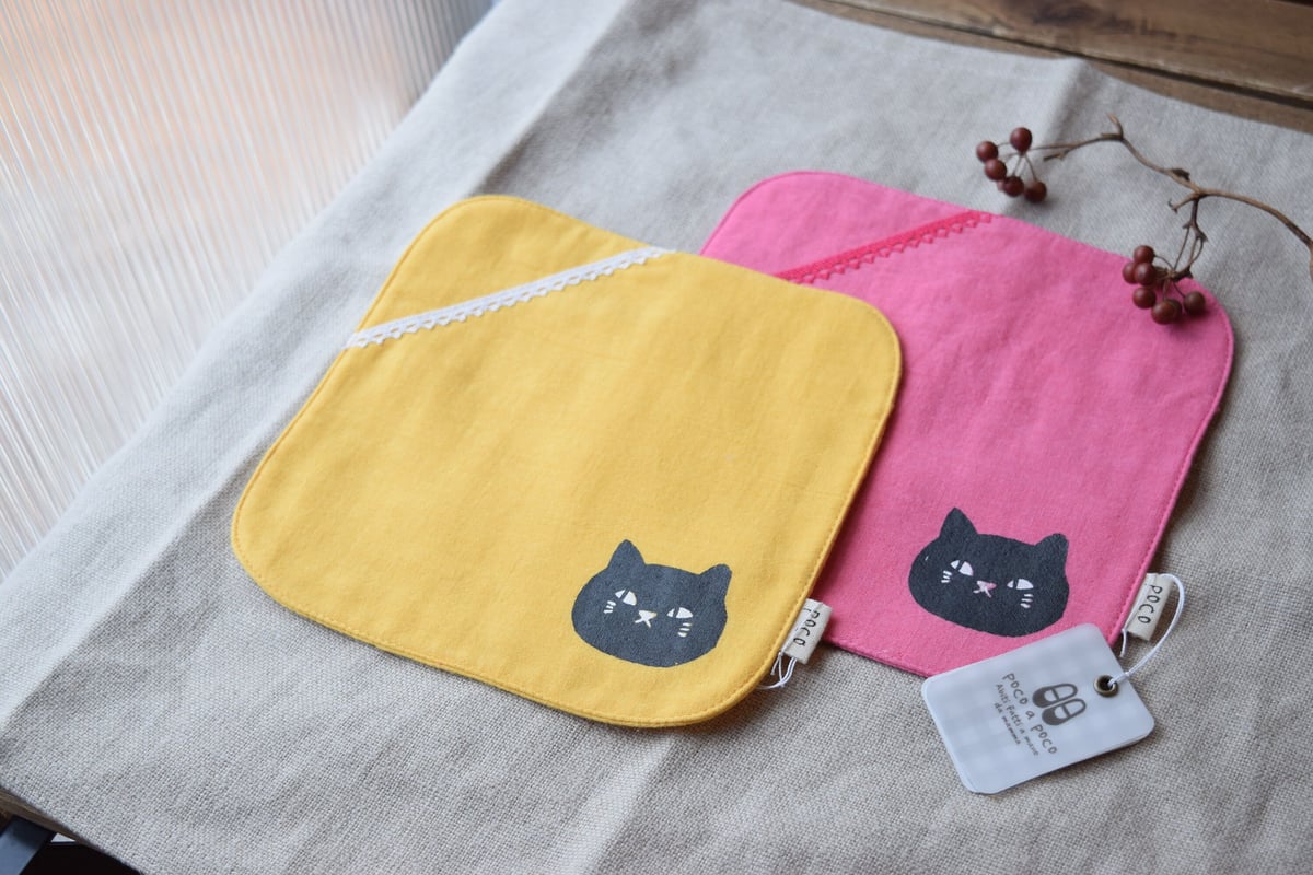 にゃこぱんち にゃんこハンカチ 小学生用 | comachiplus