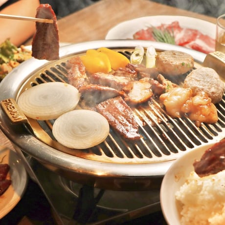 総重量1kg！プレミアム食べ比べセット　《鹿児島県産黒牛（赤）400g・薩摩牛（上赤）400g・黒毛和牛上ホルモン200g》※つけだれ・もみだれセット