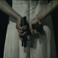 尾崎里樺 「Get ready」  F6号　　Ozaki  Satoka   (31.8×41.0cm)