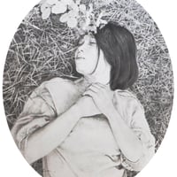伊藤尚尋「眠りによせて」 3号円窓　Ito Naohiro  「Sleeping」 (round window 27.3×22.0cm)