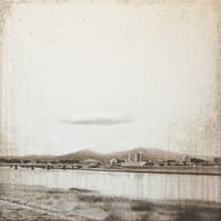 有吉宏朗　「川のむこうの風景」 S4号      Ariyoshi  Hiroaki   「The scenery across the river」 (33.3×33.3cm)