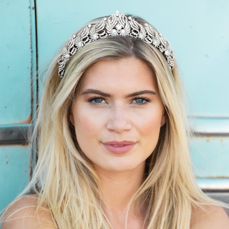 ★ワン★【8/16値下げしました】Ivory & Co. ティアラ JULIEBRIDAL