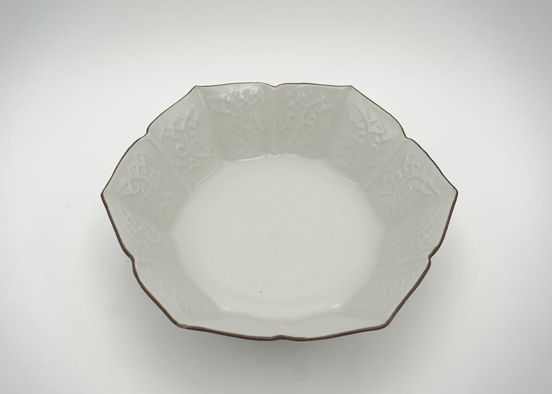 宮吉製陶｜ 7寸陽刻キキョウ形鉢 | セラボクタニ公式オンライン