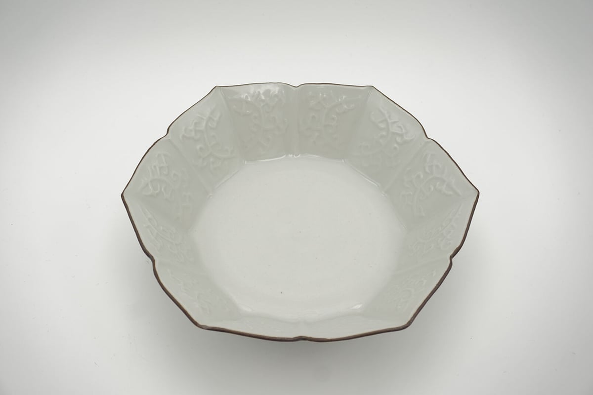 宮吉製陶｜ 7寸陽刻キキョウ形鉢 | セラボクタニ公式オンライン