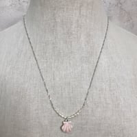 ピンク　貝殻モチーフ　シェルパーツ　プチ淡水パール　可愛いネックレスN2302131