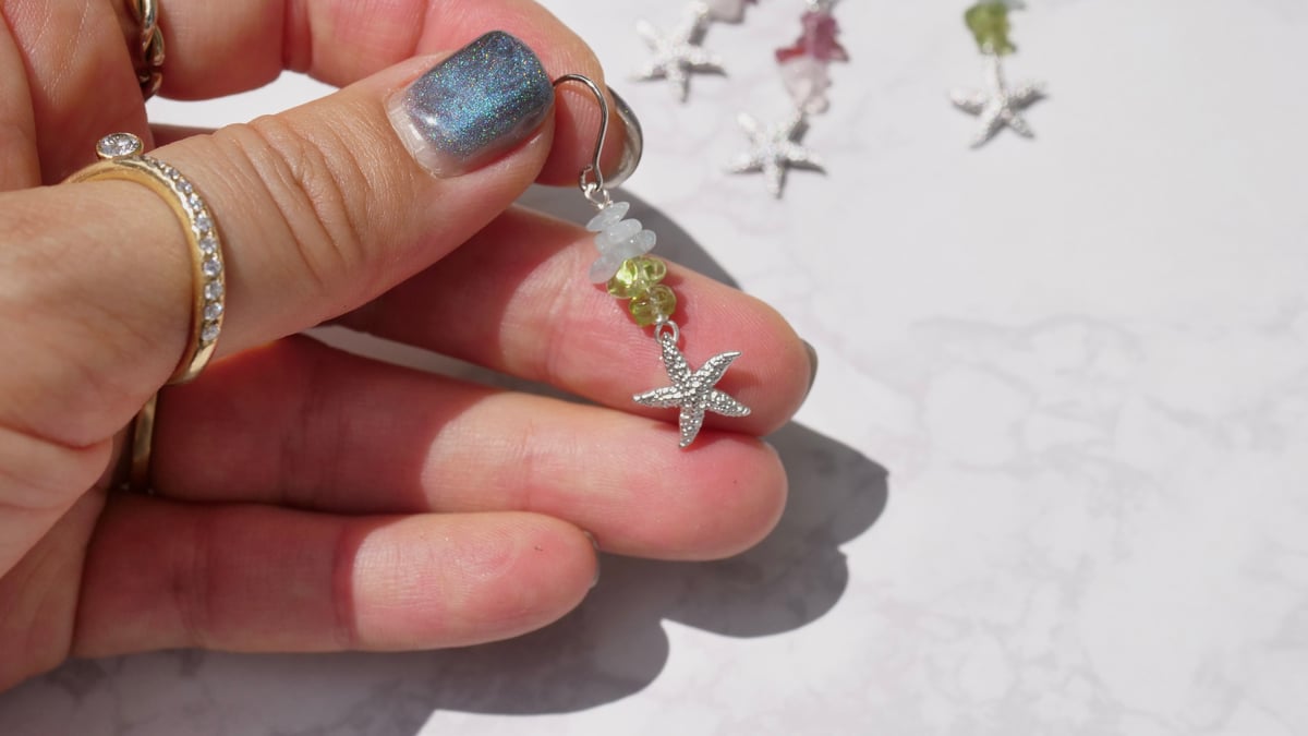 ヒトデ サザレ石 天然石ピアス フックピアス | モンプティ