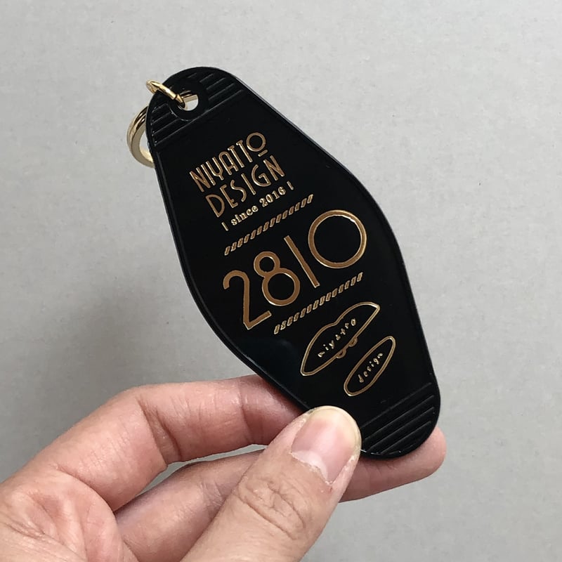 ニヤットモーテルキーホルダー | niyatto design STORE