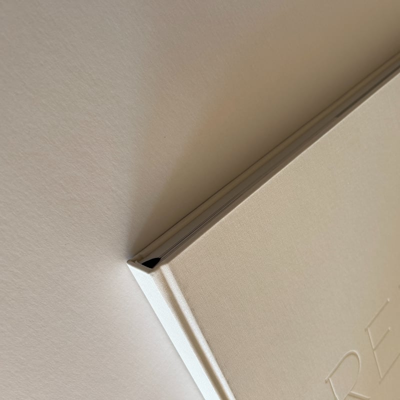 内藤礼　図録2冊セット 「すべて動物は、世界の内に…」 「たくさんのものが…」 内藤礼｜breath【部数限定】 | HeHe
