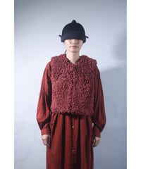 2.Fluffy short vest  /Buddhist red