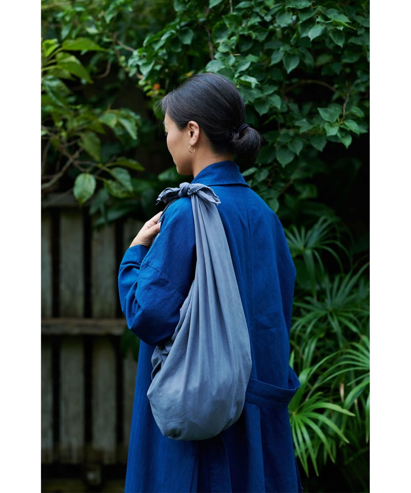 青いkitta キッタ　草木染め　貴重な琉球藍染め　オーガニックコットン　万能布 青いkitta キッタ 草木染め 貴重な琉球藍染め オーガニック