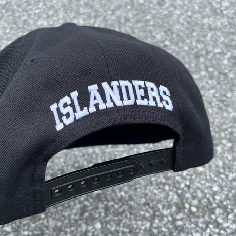 ISLANDERS Snapback Cap