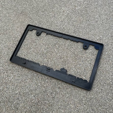 OSSANTHEHOOD License Plate Frame / OKI