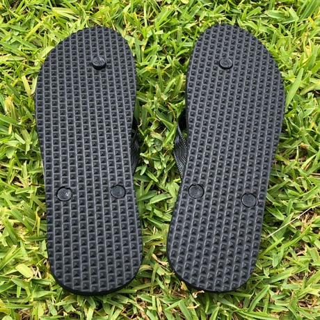 Joint Clothing Store Flip-Flops