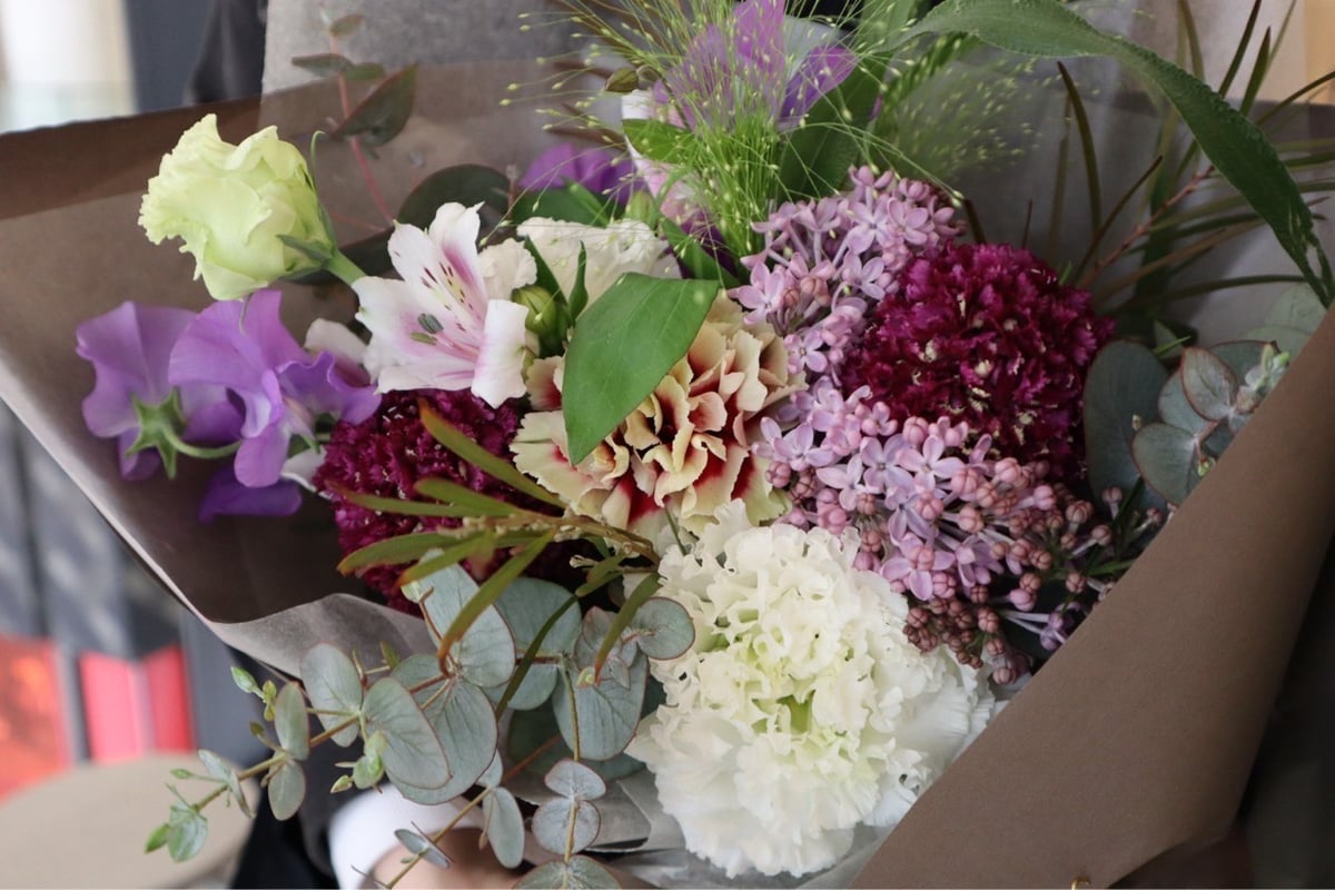 NU茶屋町店頭お渡し Fresh bouquet ￥3350 】 | boisdegui et