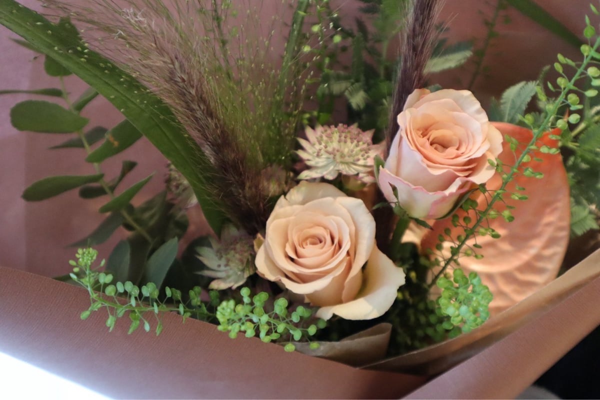 NU茶屋町店頭お渡し Fresh bouquet ￥3350 】 | boisdegui et