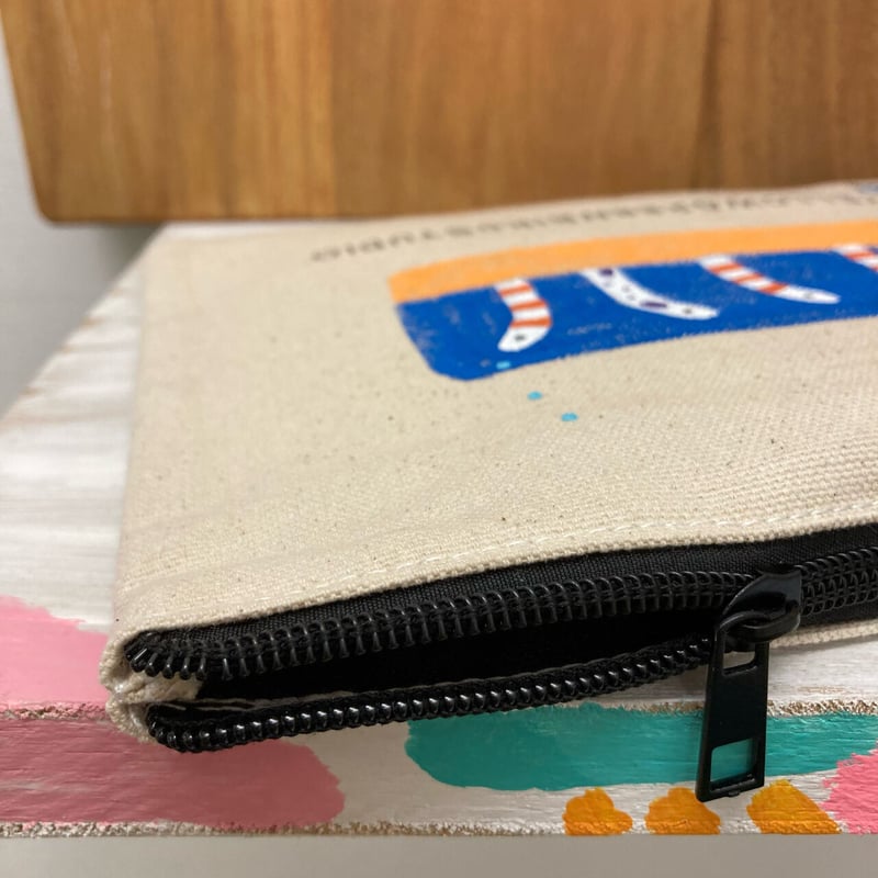 手描きフラットポーチ〜ちんあなご&にしきあなご〜 | きみどりのとり