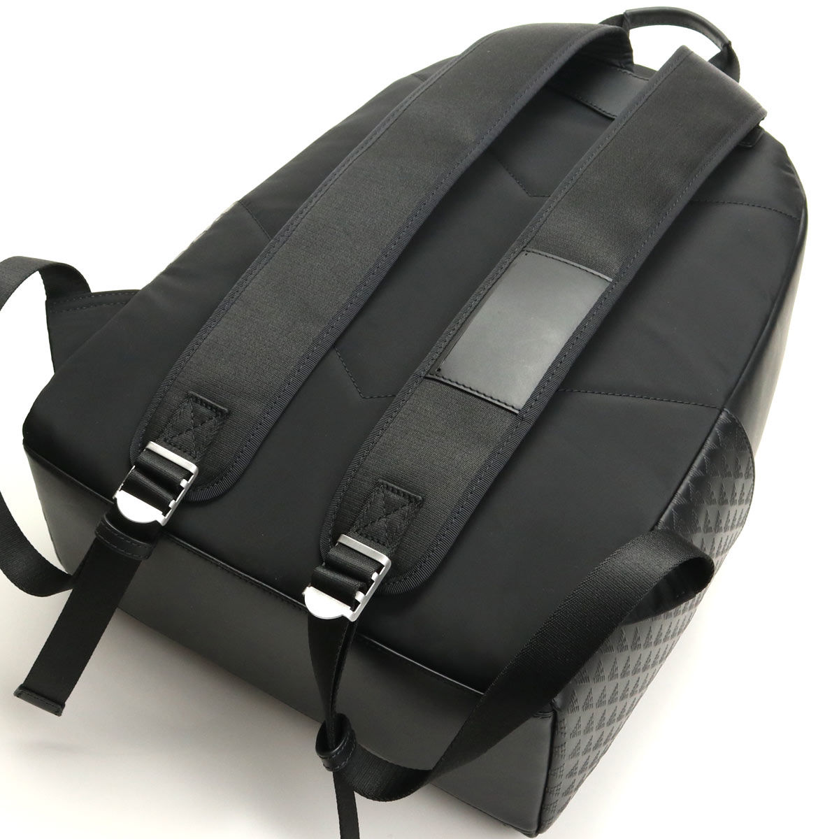 エンポリオ アルマーニ EMPORIO ARMANI イーグル型押し レザー エンポリオ アルマーニ EMPORIO ARMANI イーグル型押し レザー