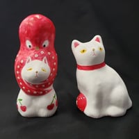 猫に蛸　さくらんぼ　＆　猫に毬(小)　220602　相良人形