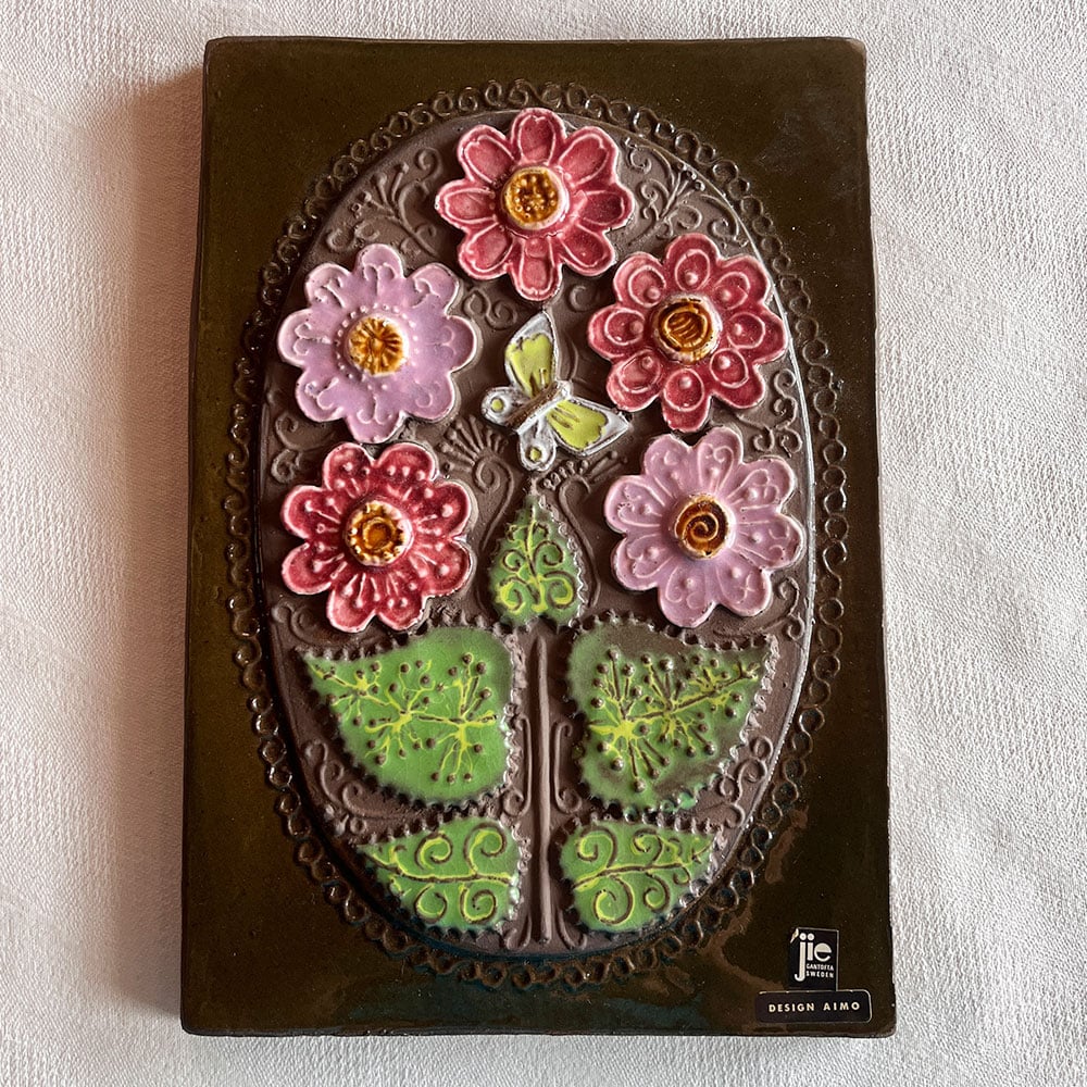 大きなお花の陶板飾り　陶芸作家 Jie Gantofta ピンクのお花の陶板(大) (訳あり品) | 雑貨店hazina