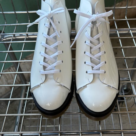 19-TM2-2204 / 7HOLE BOOTS / EN520WHITE
