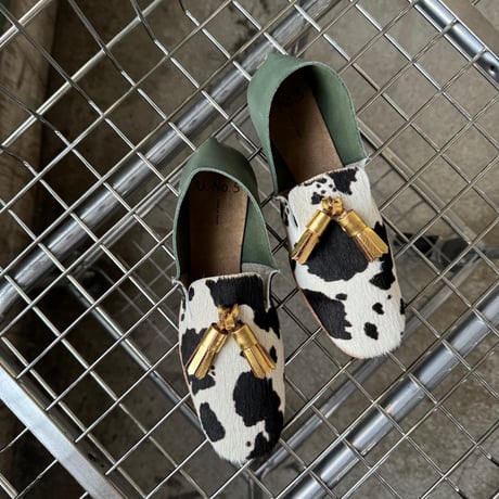 2653-2-37 / SQUARE PONPON / COW PRINTED x KHAKI x 531GOLD