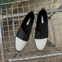 2618-1-29 / OX SLIPON / WHITE x BLACK