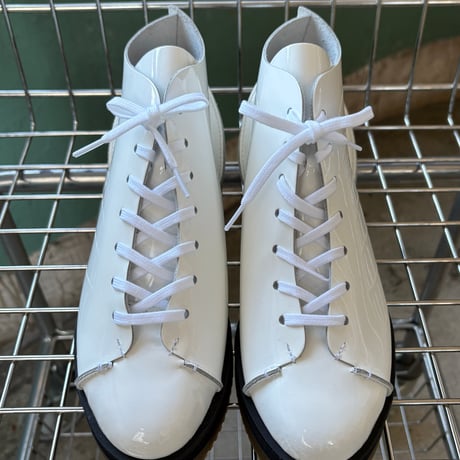 19-TM2-2204 / 7HOLE BOOTS / EN520WHITE