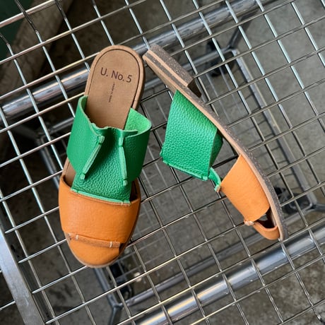 2643-TM2-2201 / BUGS MULE / 300CAMEL x 22GREEN