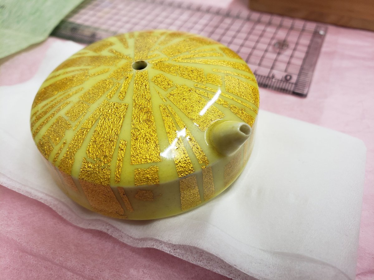 有田焼 小野珀子氏作 釉裏金彩 水滴 一品作 | つちや陶器店 有田焼 小野珀子氏作 釉裏金彩 水滴 一品作 | つちや陶器店