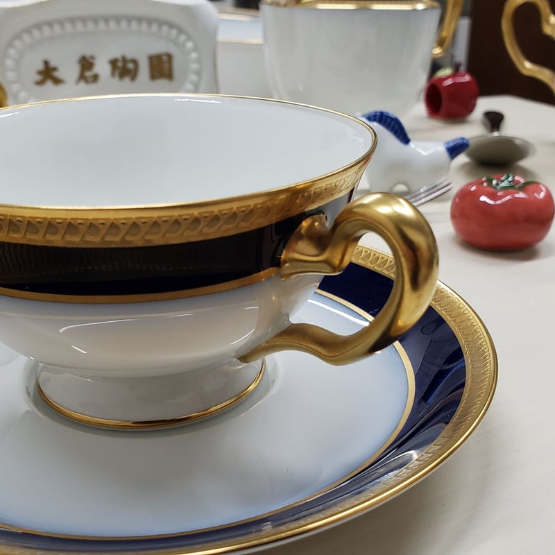 大倉陶園 瑠璃片葉金蝕 ティー・コーヒー碗皿 1客 | つちや陶器店 大倉陶園 瑠璃片葉金蝕 ティー・コーヒー碗皿 1客 | つちや陶器店
