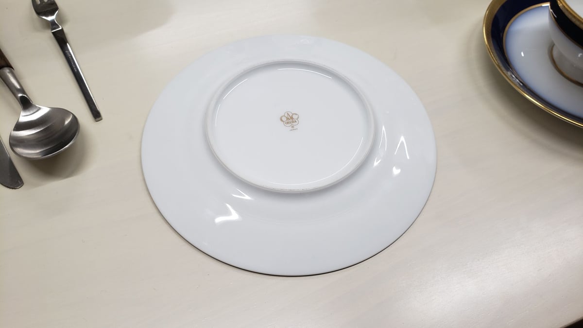 大倉陶園 瑠璃片葉金蝕 17cmパン皿 1枚 | つちや陶器店 大倉陶園 瑠璃片葉金蝕 17cmパン皿 1枚 | つちや陶器店