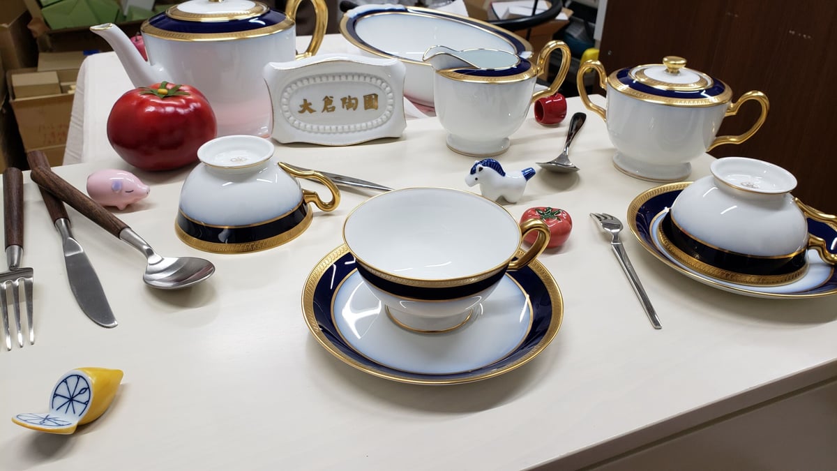 088 オールドノリタケ　瑠璃片葉金蝕　皿5 シュガーボウル1 カップ1 金彩 088 オールドノリタケ 瑠璃片葉金蝕 皿5 シュガーボウル1 カップ1 金彩