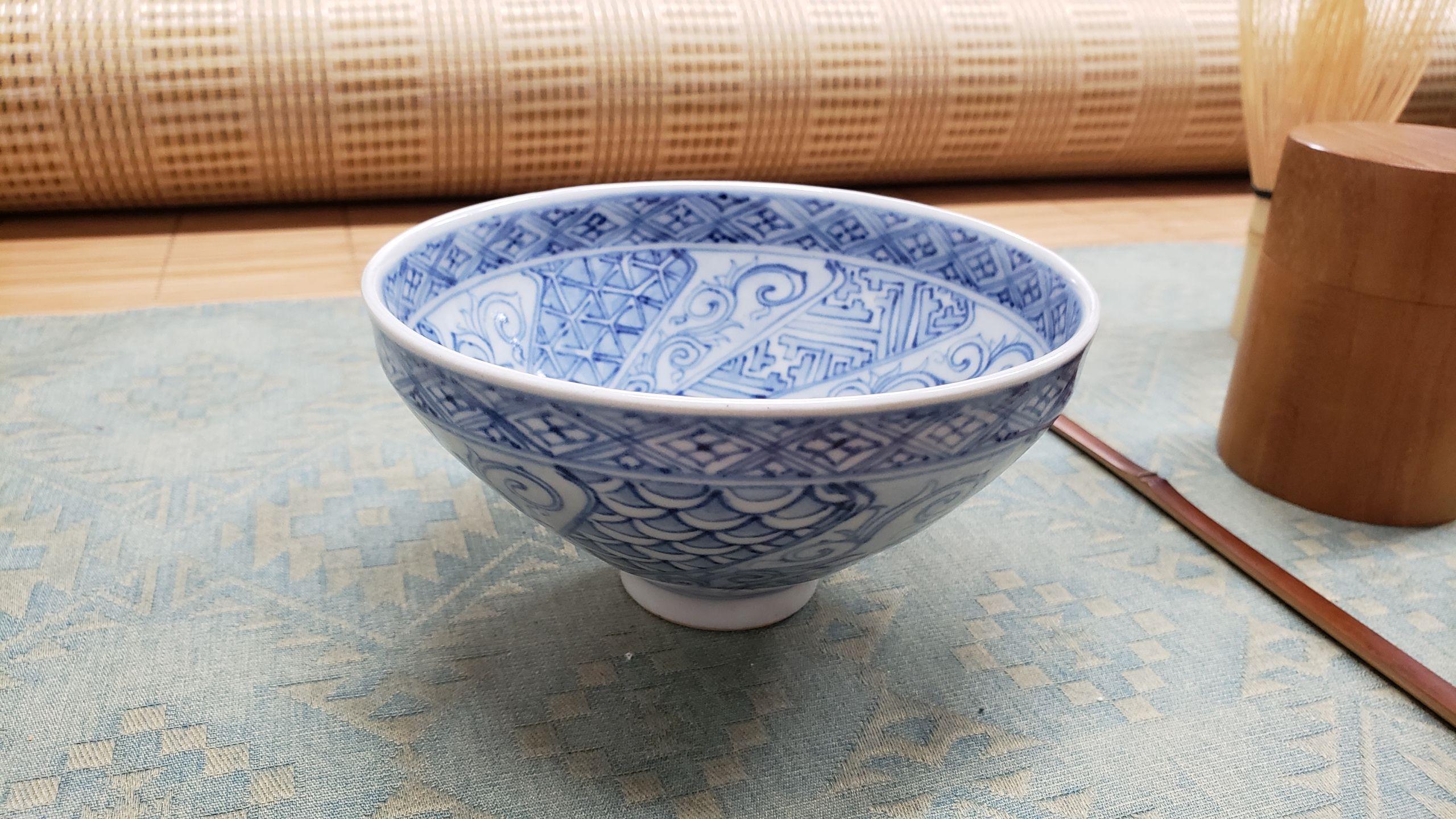 青山禮三 「福寿茶碗」　草の頭窯 美濃￼古染付　高8×径12.5CM original