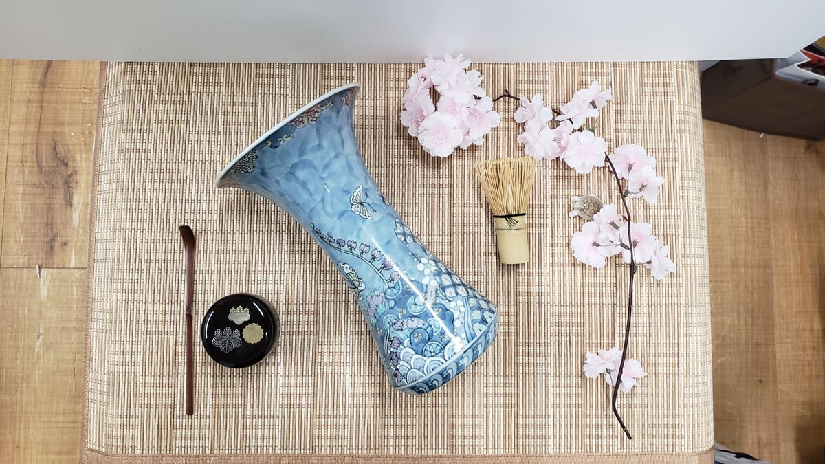 佐藤走波氏(六代)作 花瓶 有田焼 一品作 | つちや陶器店 佐藤走波氏(六代)作 花瓶 有田焼 一品作 | つちや陶器店