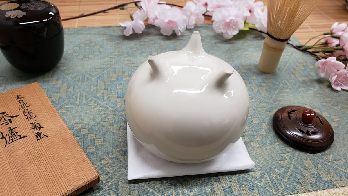 京焼 新開琢也氏作 菊ぼかし 香炉 一品作 | つちや陶器店