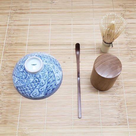 美濃焼　青山禮三氏作　染付抹茶碗　一品作