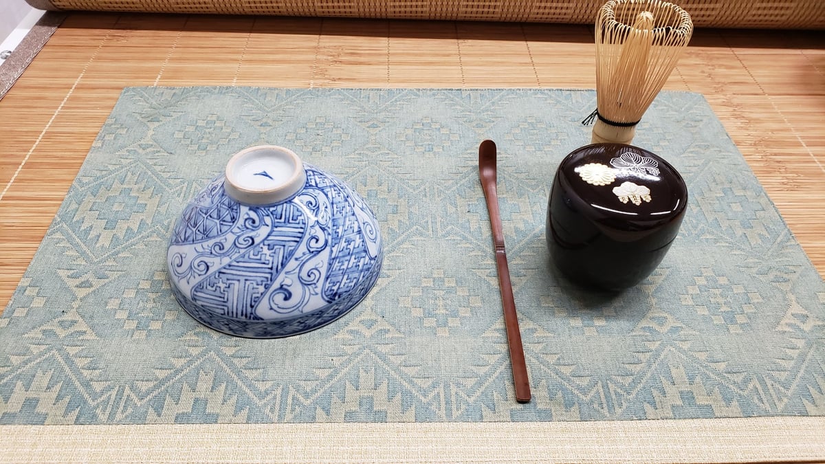 美濃焼 青山禮三氏作 染付抹茶碗 一品作 | つちや陶器店 美濃焼 青山禮三氏作 染付抹茶碗 一品作 | つちや陶器店