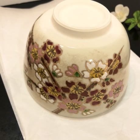 京焼　抹茶碗　金彩花桜　香菊